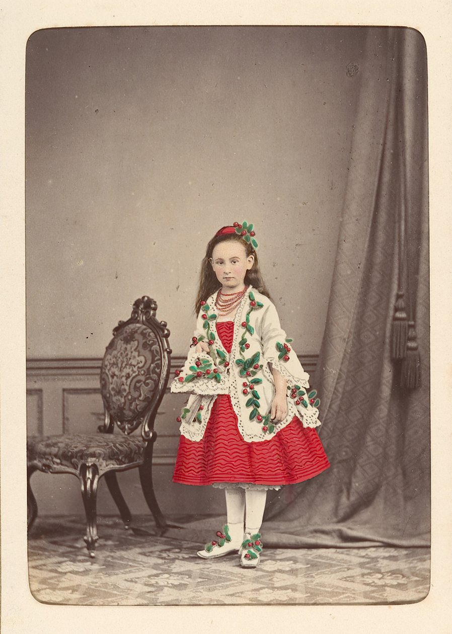 Follett Familiealbum van Kinderen Gekostumeerd voor een Verkleedbal, ca. 1880 door Owen Angel