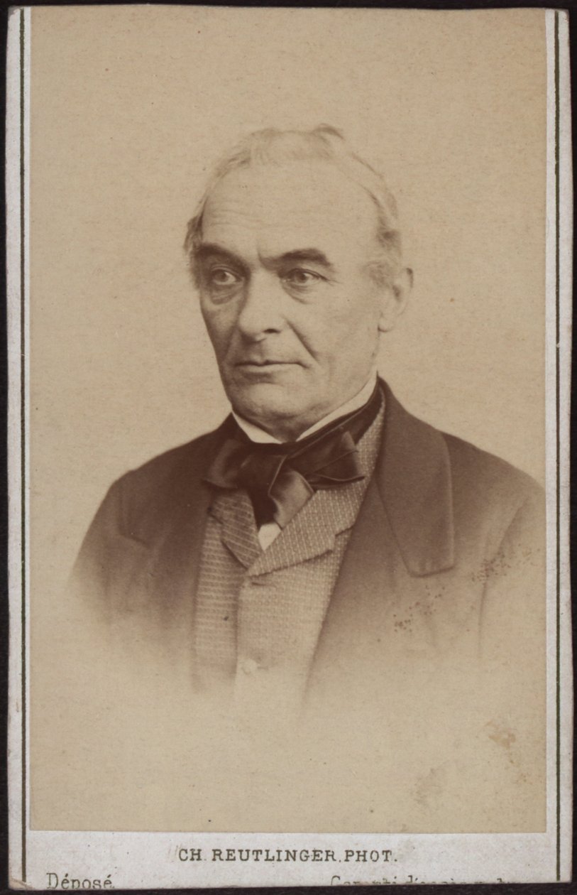 Portret van de schrijver Prosper Mérimée 1803-1870 door Paris . Photo studio Reutlinger