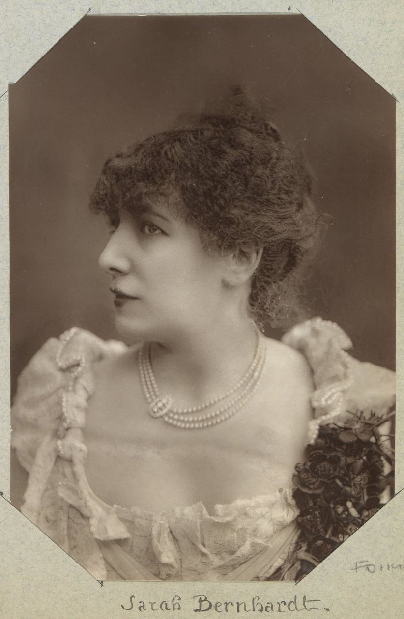 Portret van Sarah Bernhardt, actrice door Paul Nadar