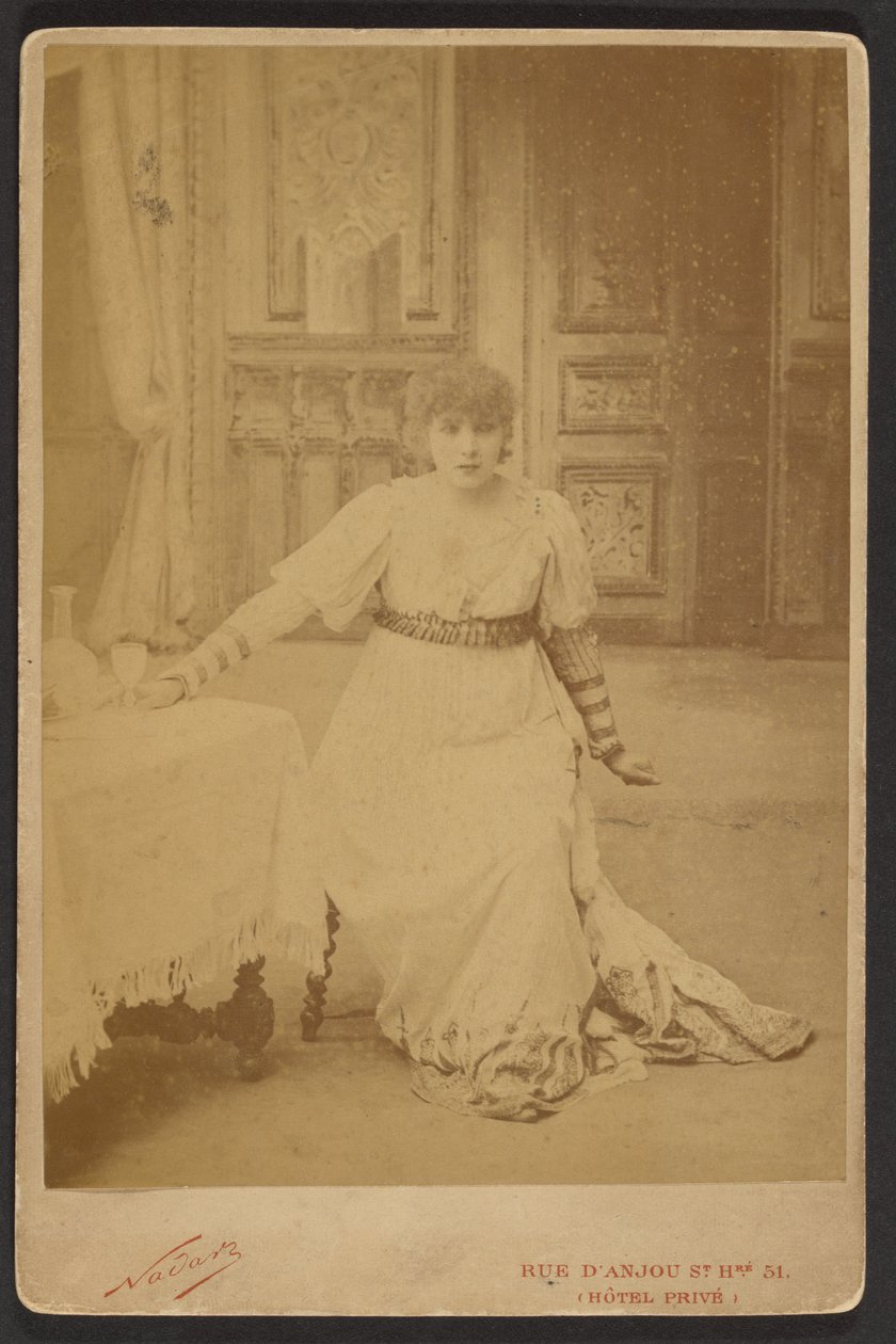 Sarah Bernhardt als Floria in La Tosca door Paul Nadar