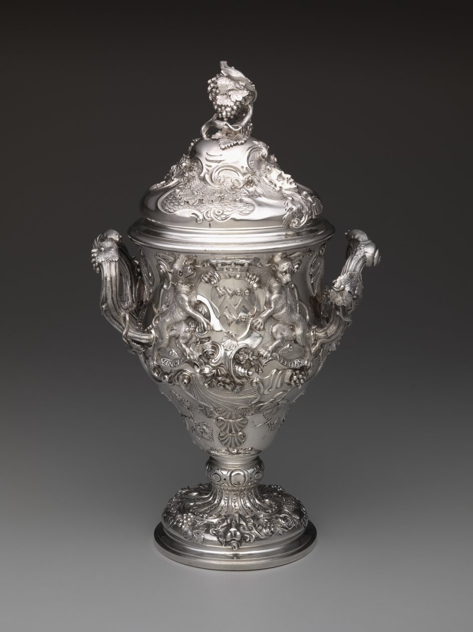 Gedekte beker, 1742 door Paul de Lamerie
