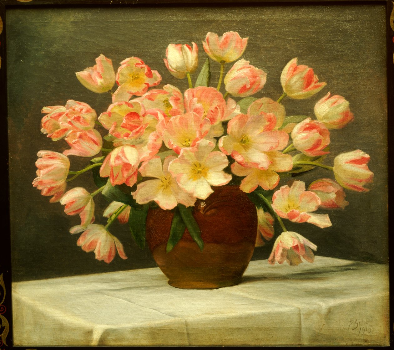 Tulpen in een vaas op een gedrapeerde tafel door Peter Johan Schou