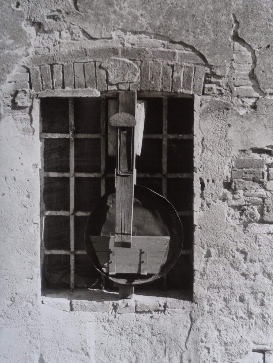 Vintage zwart-wit foto nr. 8, 1988 door Peter McClure