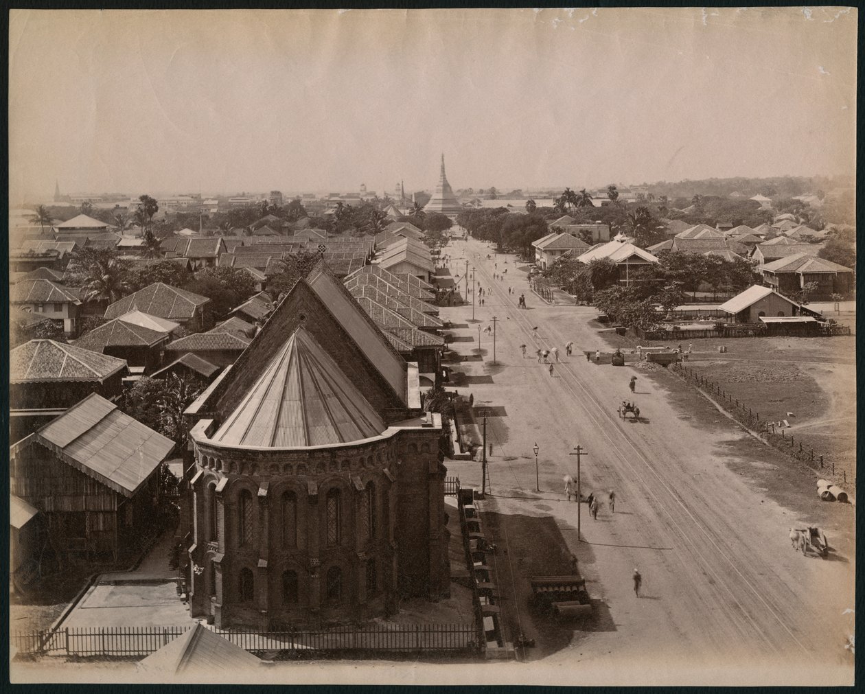 Uitzicht op Rangoon, Birma, c.1880 door Philip Adolphe Klier