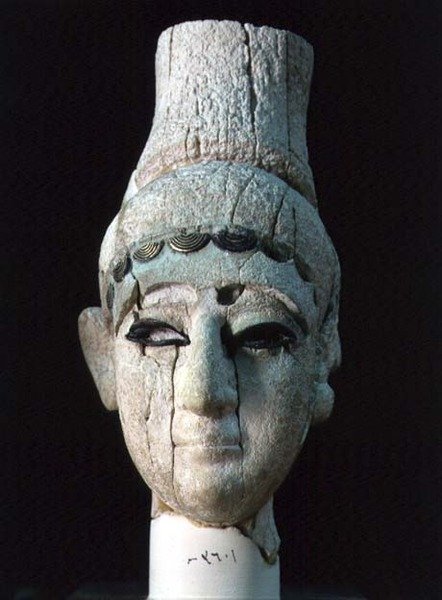 Hoofd van een Prins of Prinses van Ugarit door Phoenician