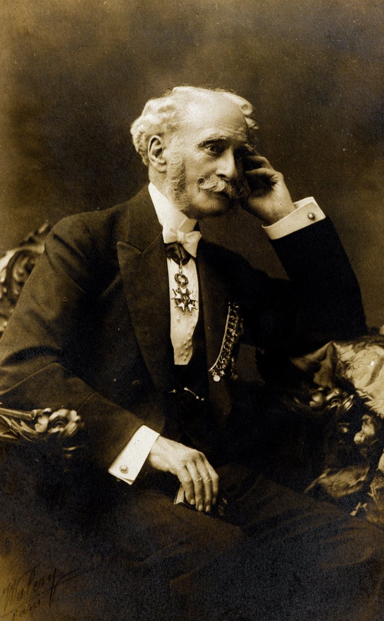 Portret van Francois Stephen Emile Liegeard (1830-1925), Frans schrijver, dichter en politicus door Photographer French