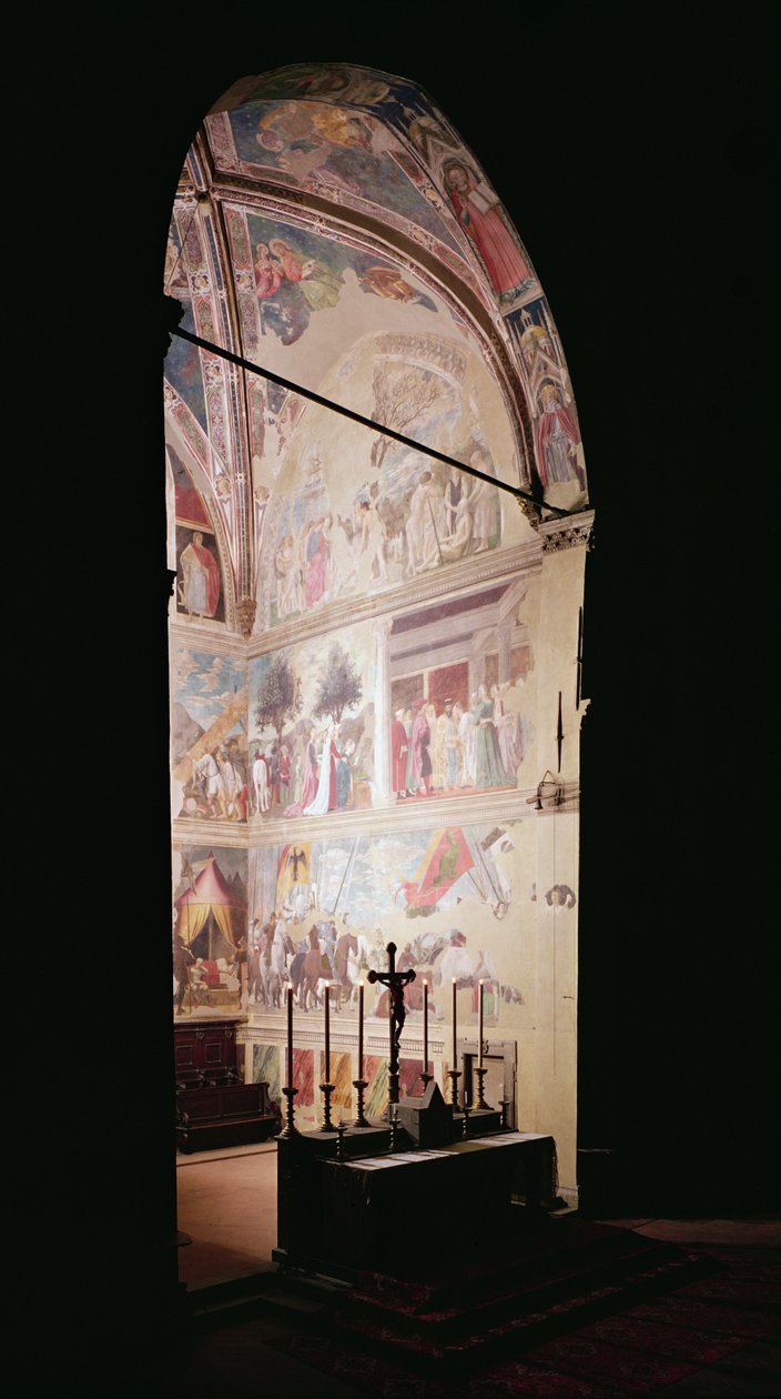 Apsis met de Legende van het Ware Kruis cyclus, voltooid 1464 door Piero della Francesca