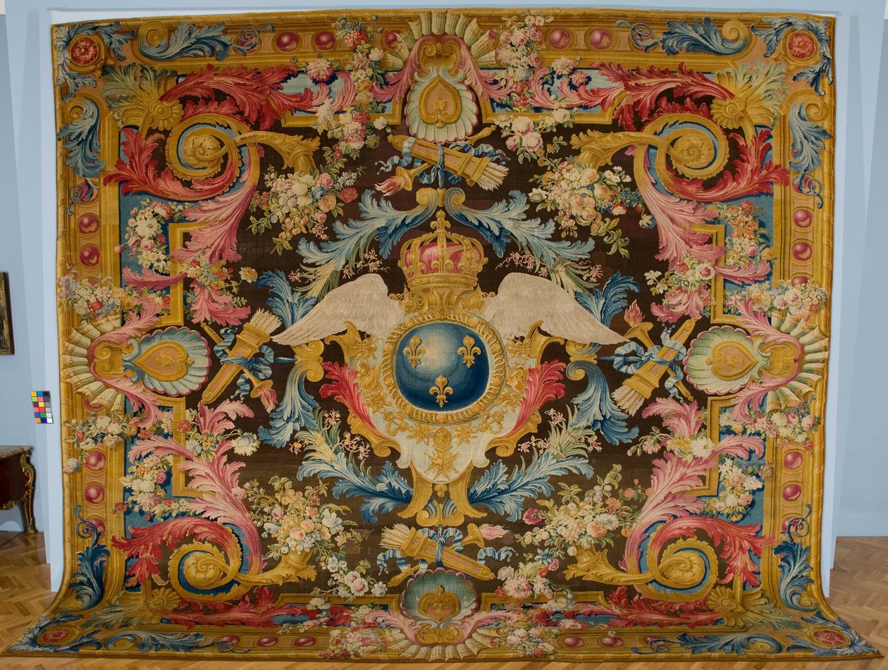 Louis XV Savonnerie Tapijt met Koninklijke Wapens, vervaardigd door Savonnerie Factory, Frankrijk, ca. 1740-1750 door Pierre Josse Perrot