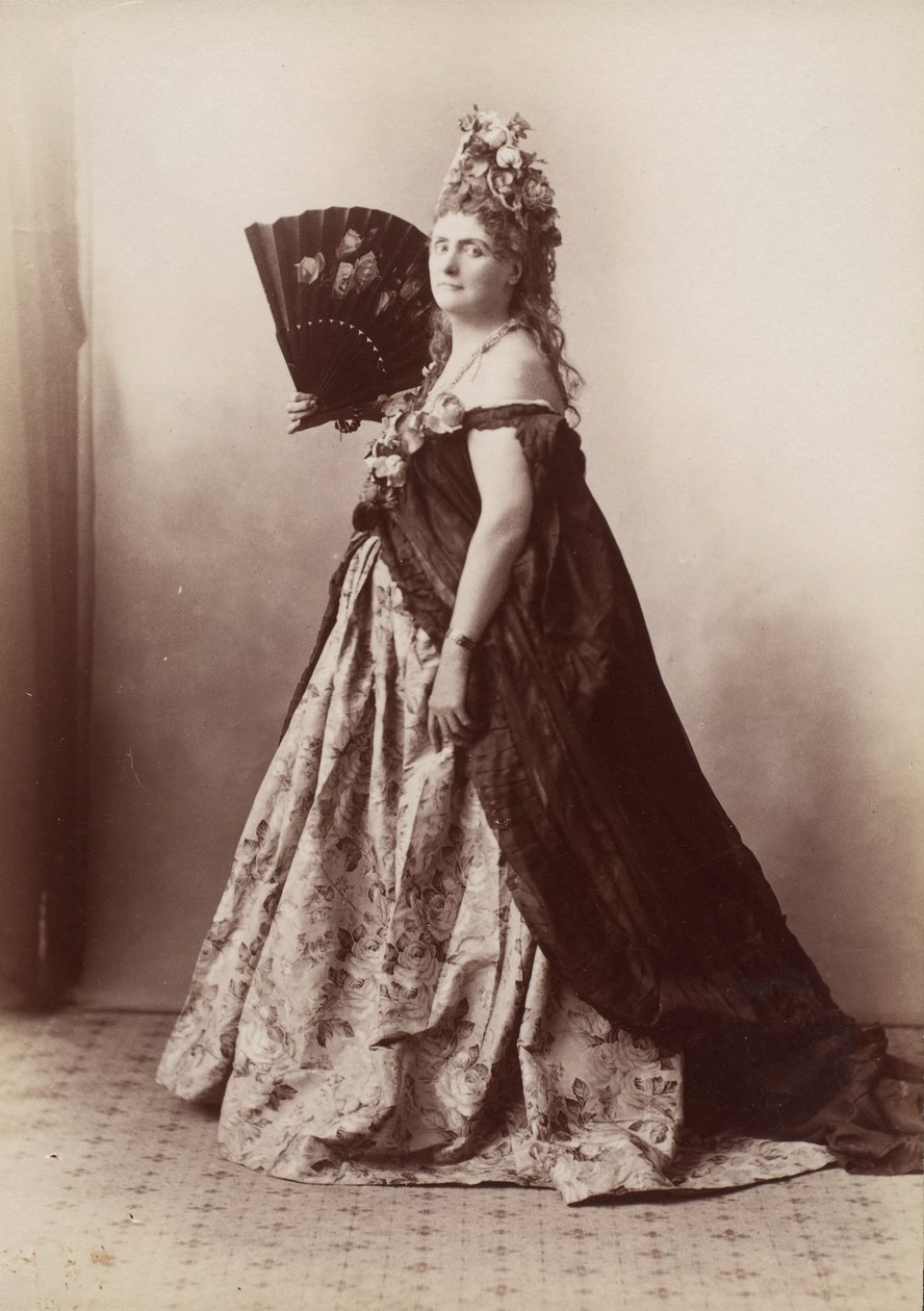 [Gravin de Castiglione, uit Série des Roses], 1895 door Pierre Louis Pierson