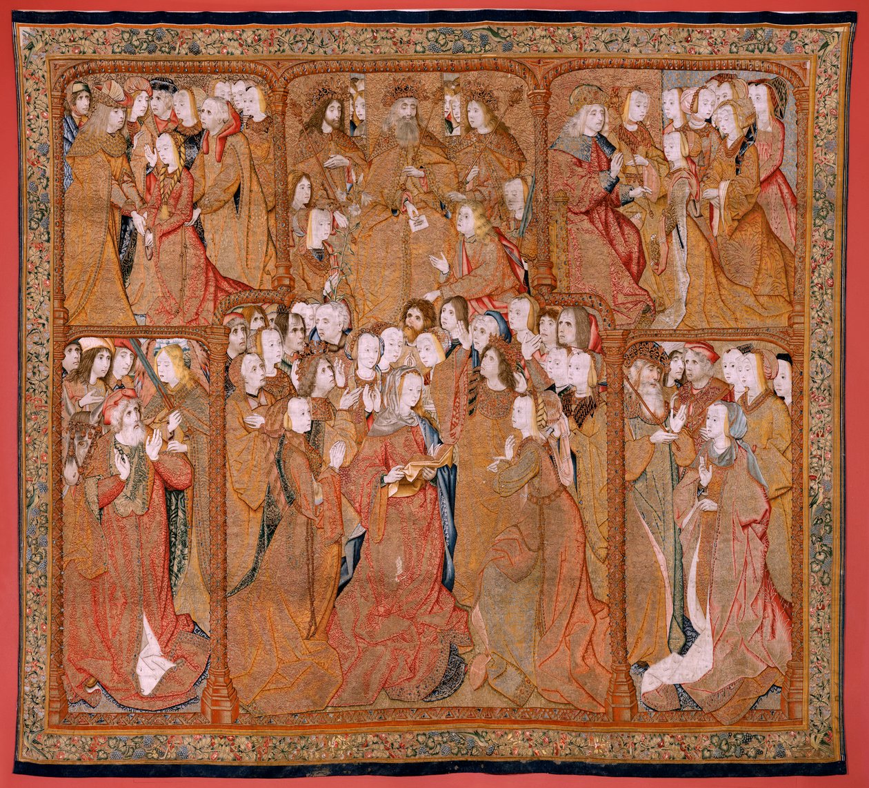 Vlaams wandtapijt. Serie Triomfen van de Moeder of Paños de Oro. God stuurt de aartsengel Gabriël. Eerste wandtapijt in de serie. Model Colin de Cooter(?). Manufacture Pieter van Aelst (of van Edingen), Brussel. Ca1500-1502. door Pieter (studio of) Coecke van Aelst