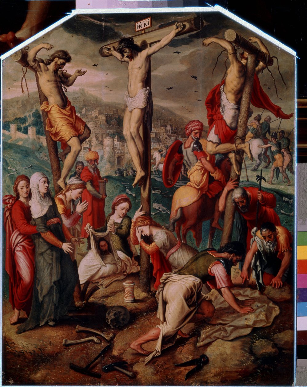 Calvaire (Calvarie). Op Golgotha, Jezus Christus gekruisigd met de twee andere ter dood veroordeelden. Hij draagt het bord INRI (I.N.R.I.) op het kruis. Aan de voet huilt Sint Maria Magdalena om de dood van Jezus, haar flesje ligt omver op de grond. Sint V door Pieter I Pietersz