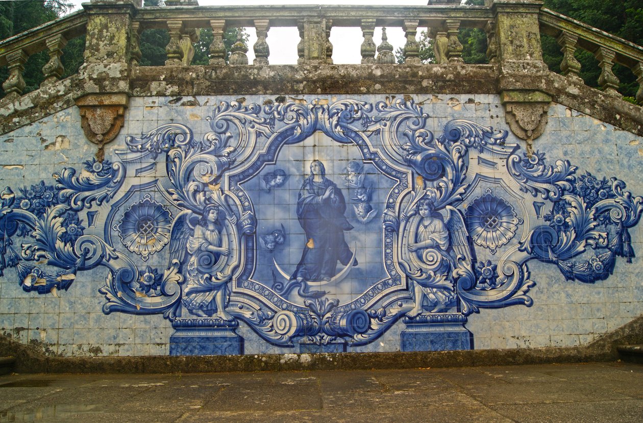 Decoratief paneel met de Maagd Maria die de slang verplettert, Lamego, Portugal. 1738 door Portuguese School