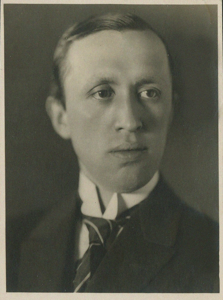 Portret van Karel Capek 1890-1938, 1930 door Prague . Photo studio Vanek
