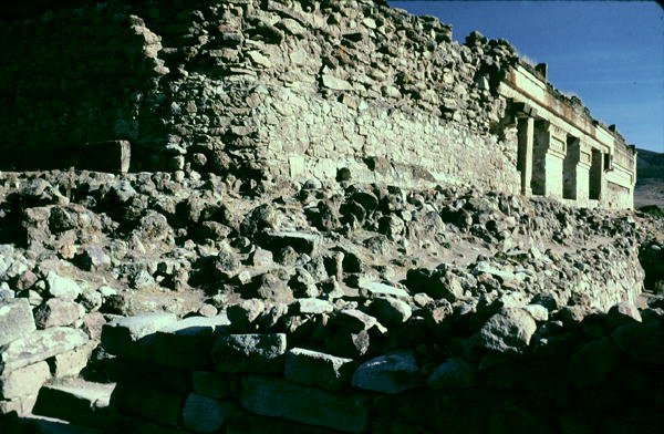 Uitzicht op de buitenkant door Pre Columbian Pre Columbian