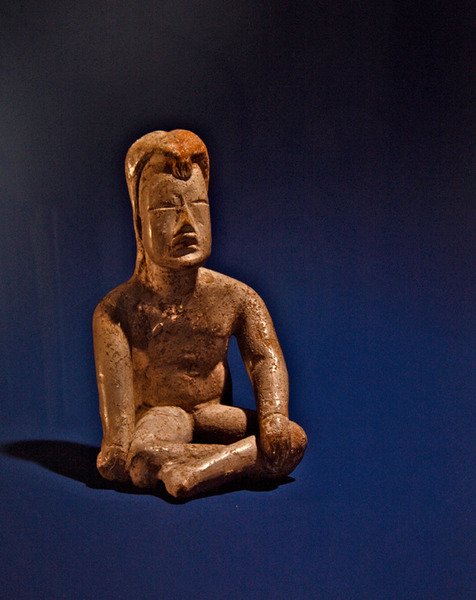 Zittende Figuur, Olmec Cultuur door Pre Columbian Pre Columbian