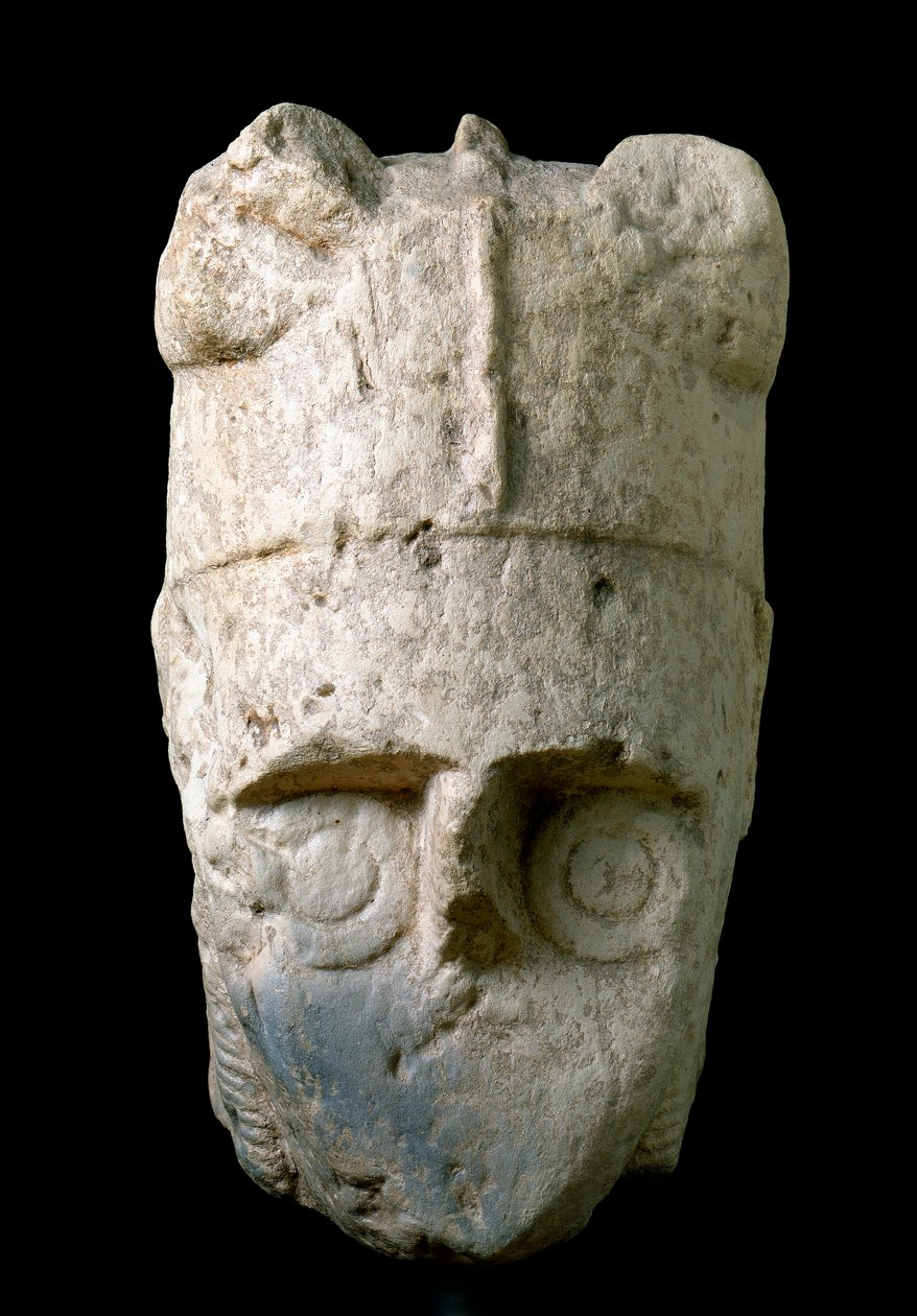 Hoofd van een boogschutter met een gehoornde helm (miles cornutus), uit Monte Prama (Cabras), bewaard in het Nationaal Archeologisch Museum van Cagliari door Prehistoric Prehistoric