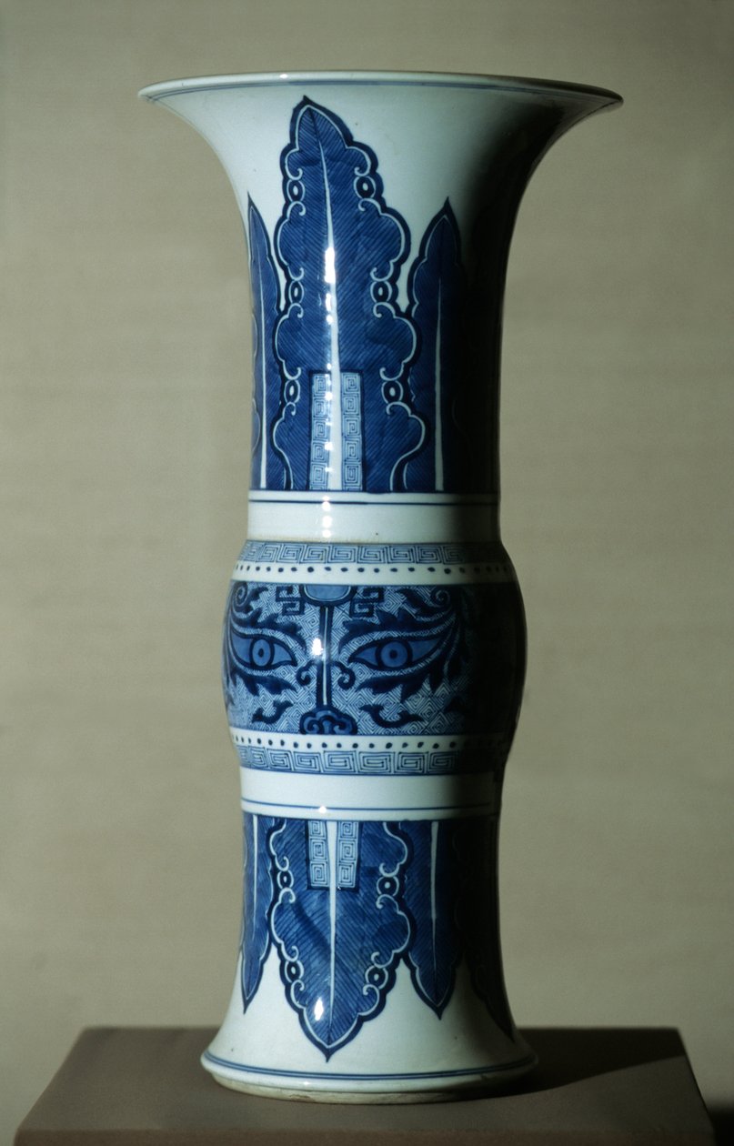 Blauw-witte porseleinen vaas door Qing Dynasty   Kangxi Period Chinese School