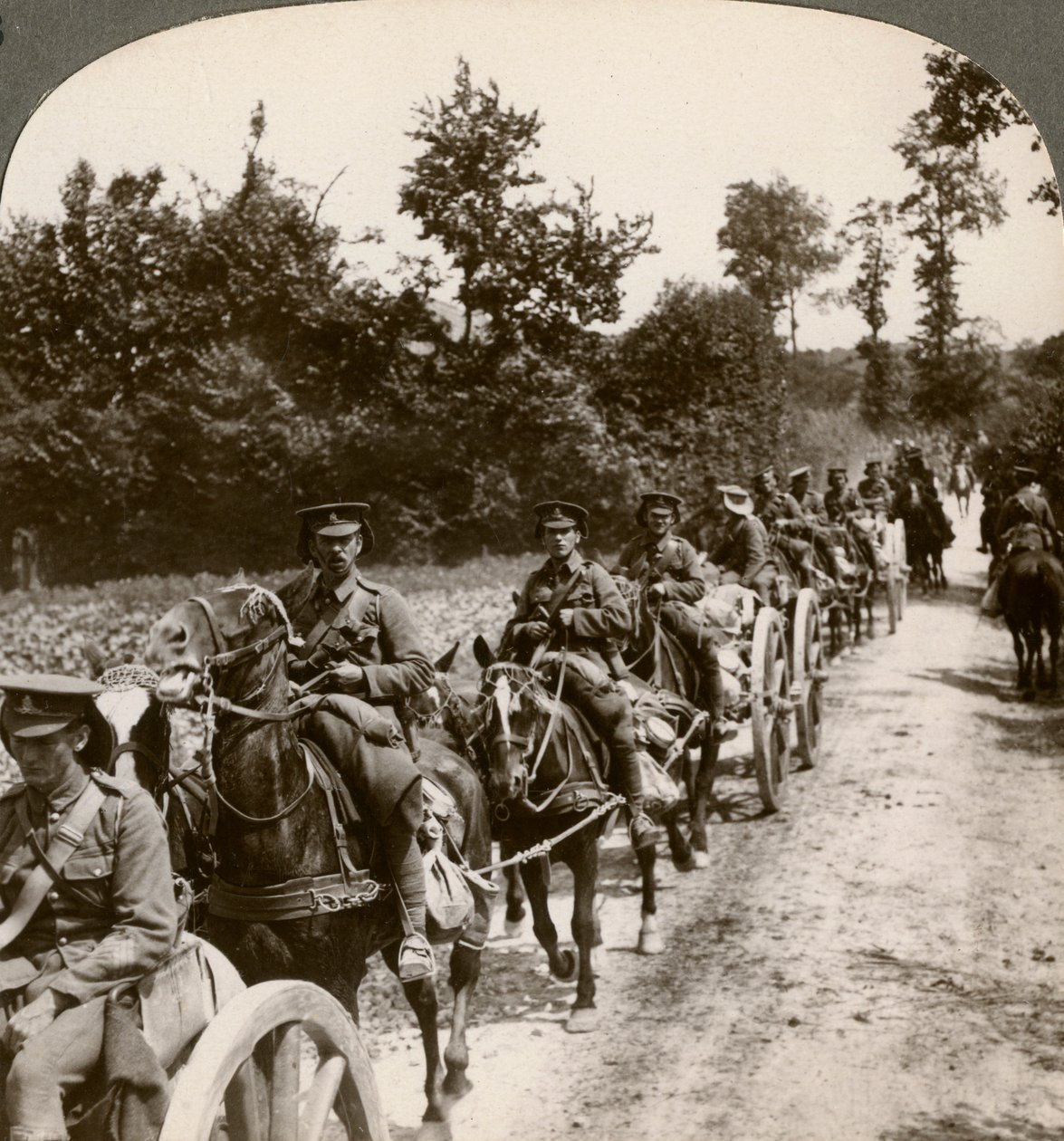 Aanvoer van reserve munitie, Eerste Wereldoorlog, 1914-1918 door Realistic Travels Publishers
