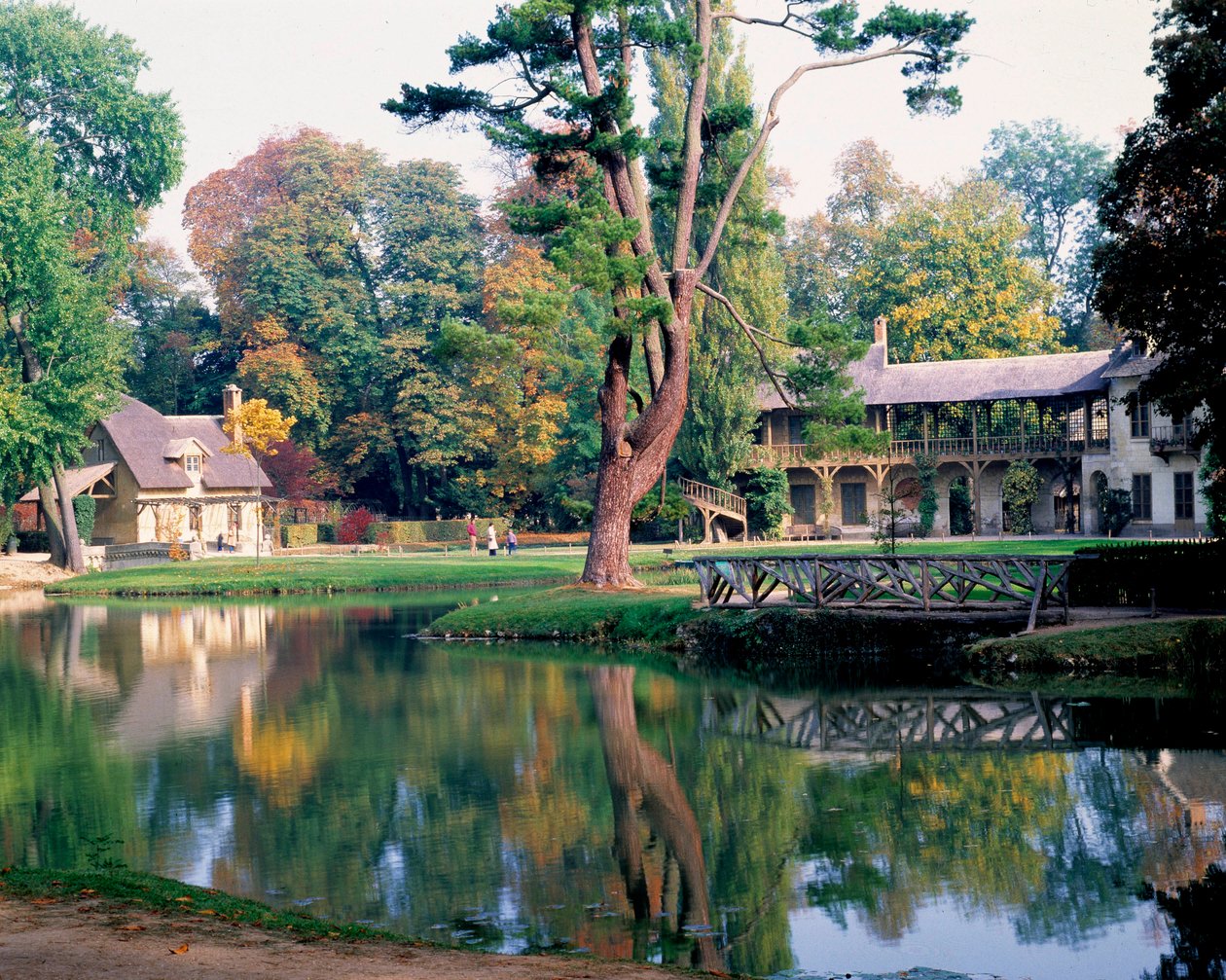 Het Huis van de Koningin in het Dorp van Koningin Marie Antoinette, in het park van het Kasteel van Versailles door Richard Mique