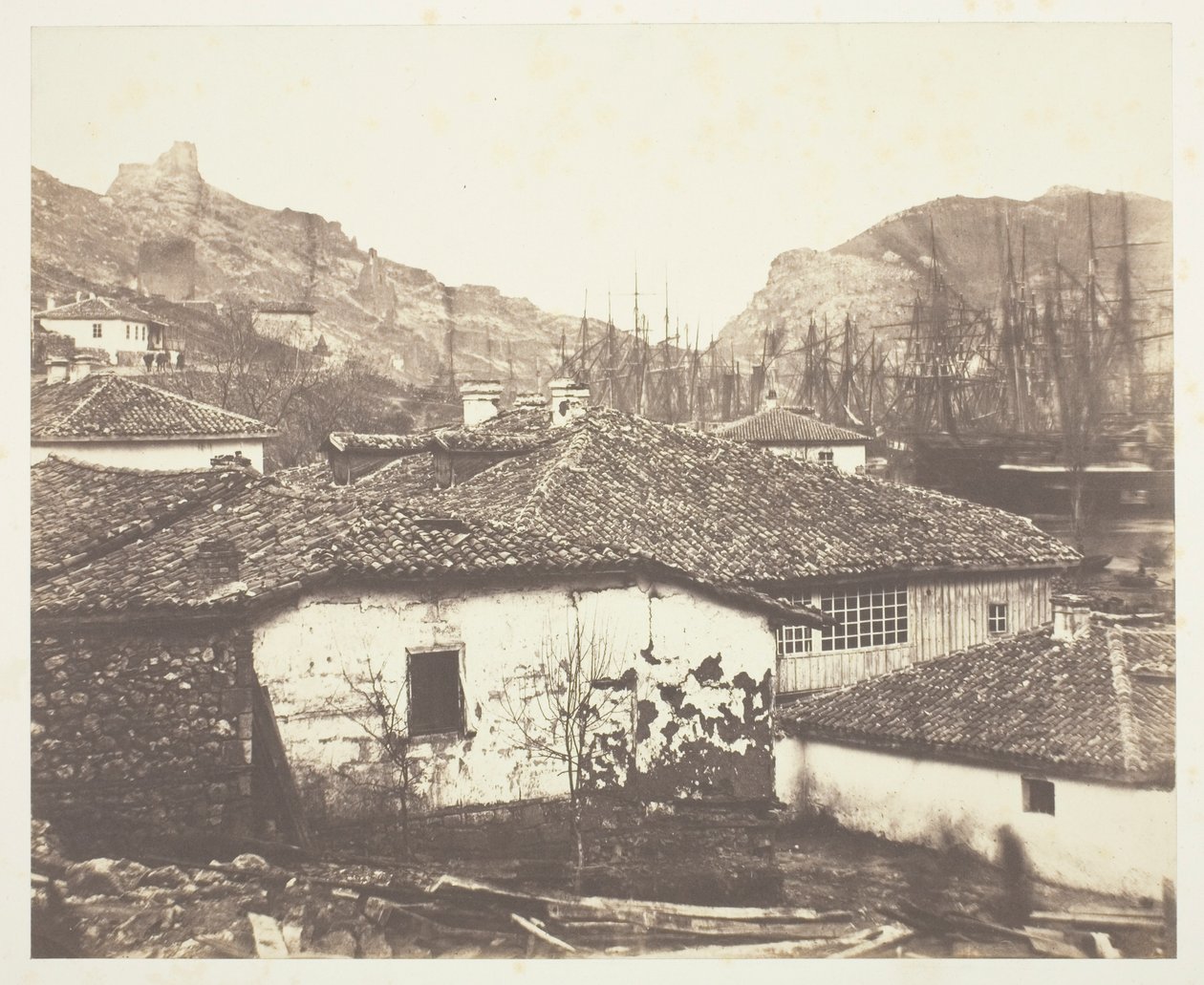 Huisjes in Balaklava door Roger Fenton