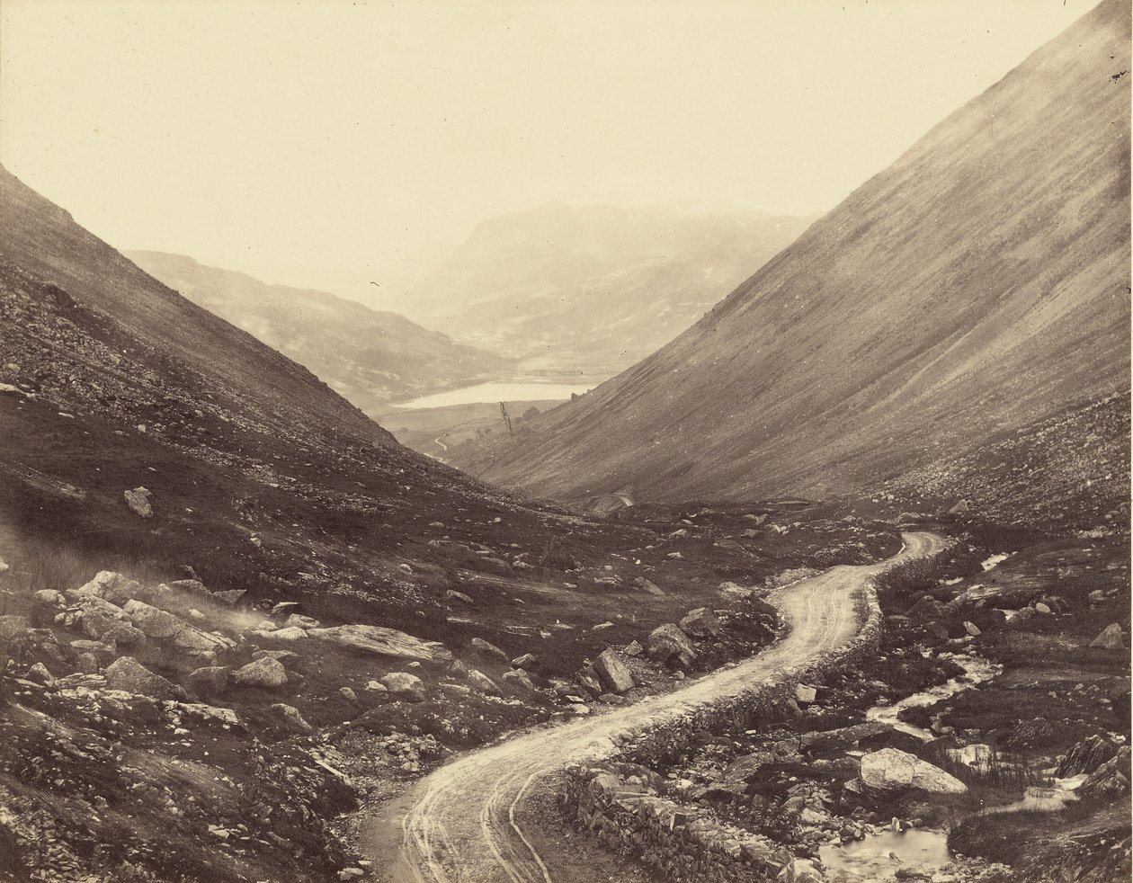 Kirkstone Pass, Westmoreland door Roger Fenton