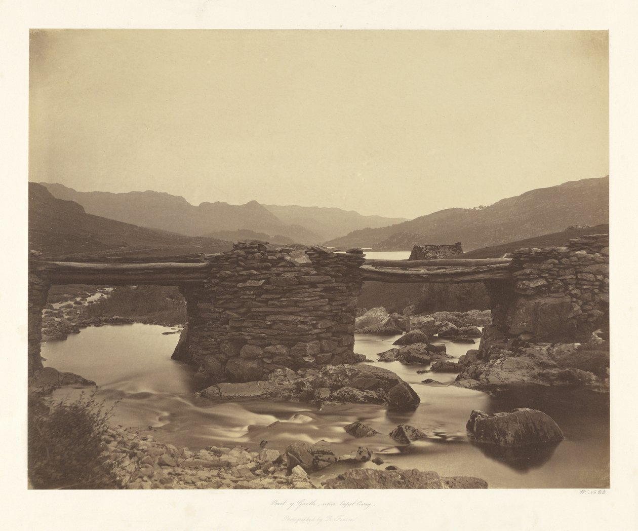Pont-y-Garth, nabij Capel Curig door Roger Fenton