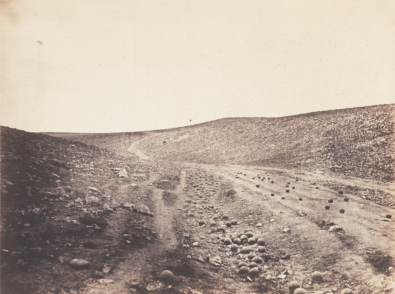 De vallei van de schaduw des doods door Roger Fenton