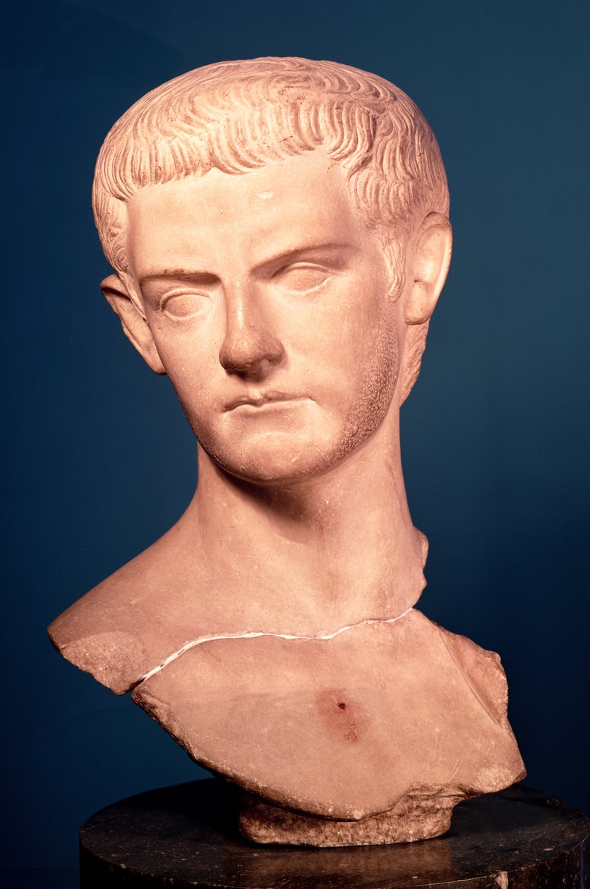 Buste van keizer Caligula (ca. 12-41 AD) uit Thracië, ca. 39-40 AD door Roman