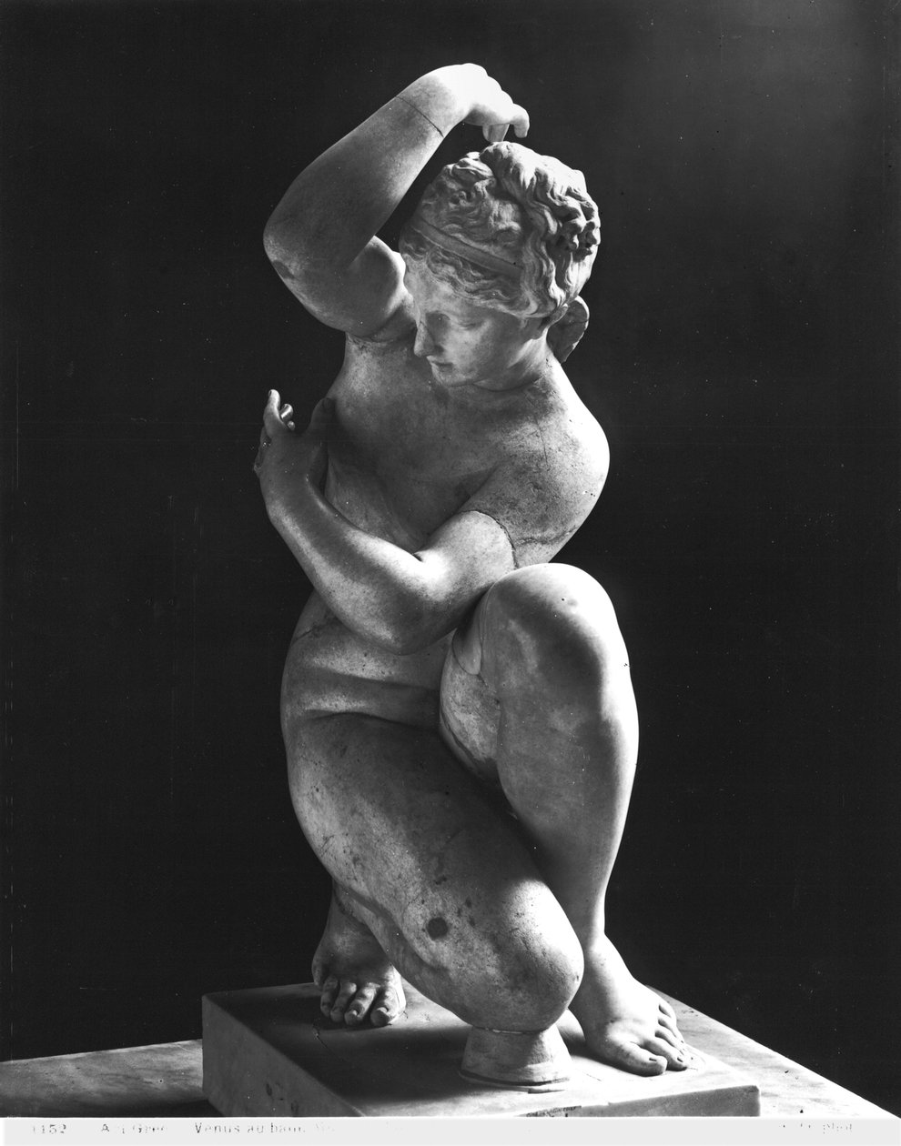 Hurkende Venus, kopie van een Grieks origineel uit de 3e eeuw v.Chr. (marmer) door Roman