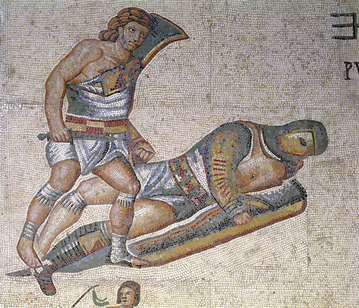 Strijd tussen Gladiatoren, detail van een gladiator die een ander tegen de grond drukt, 320 AD door Roman