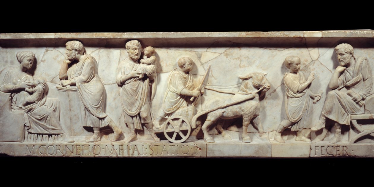 Fragment van de sarcofaag van Marcus Cornelius Statius Rond 150 na Christus - Oud Rome: Gezicht van een Romeinse sarcofaag. Scène van het leven van een kind van geboorte tot leren. Parijs, Musée du Louvre door Roman