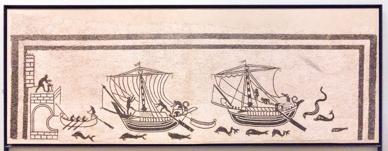 Schepen naderen een haven door Roman
