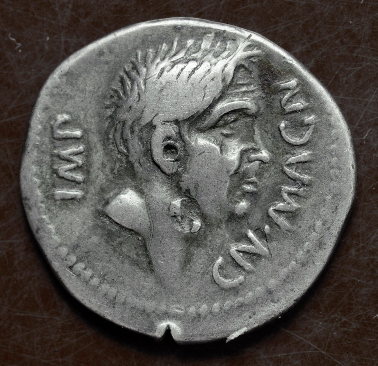 Zilveren munt met de beeltenis van Pompeius de Grote door Roman