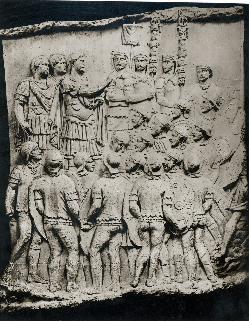 Trajanus (98-117) Spreekt het Leger Toe, een afgietsel van Trajanus