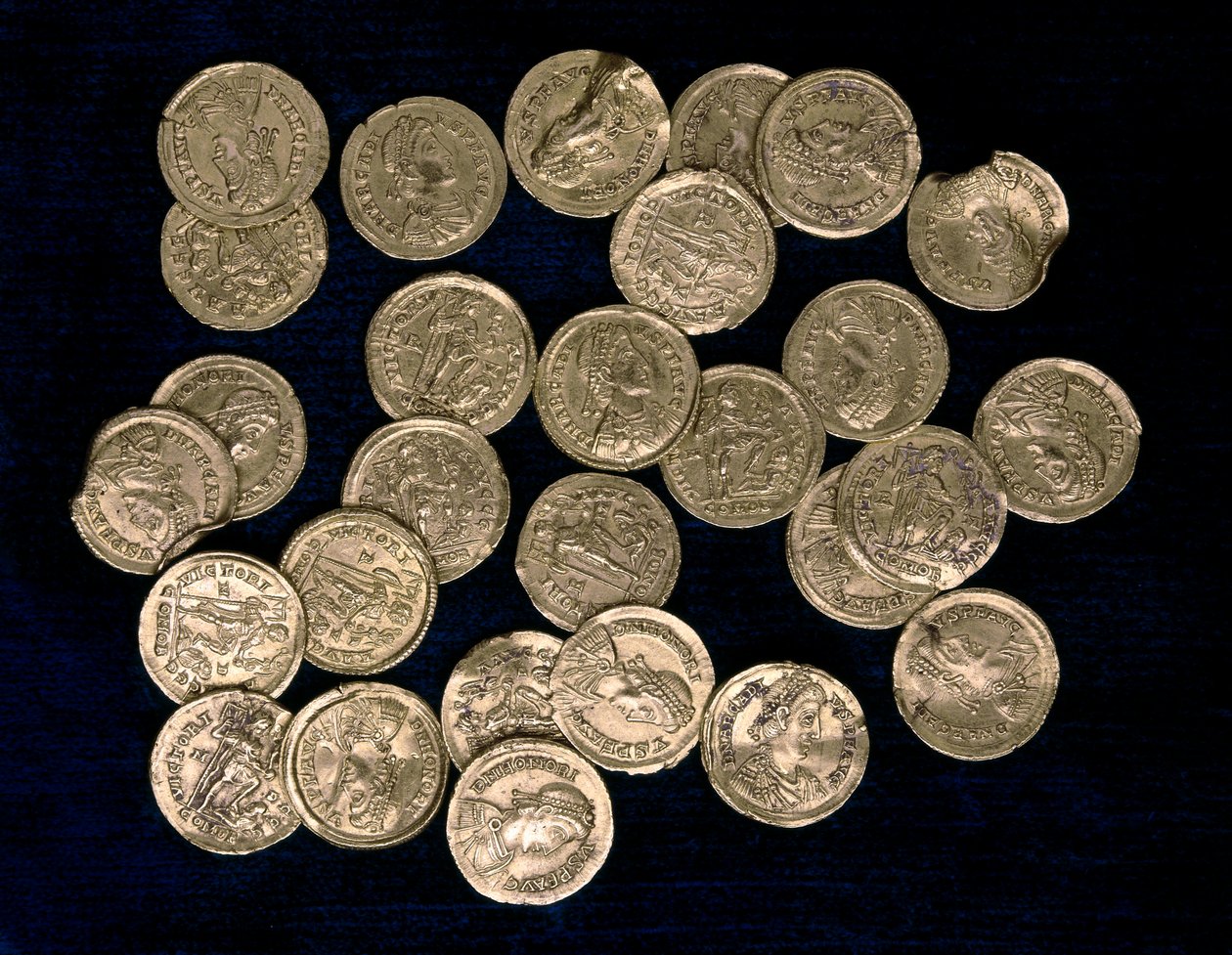 28 munten uit de periode van de West-Romeinse keizer Flavius Honorius en de Oost-Romeinse keizer Flavius Arcadius, 4e en 5e eeuw door Roman Roman