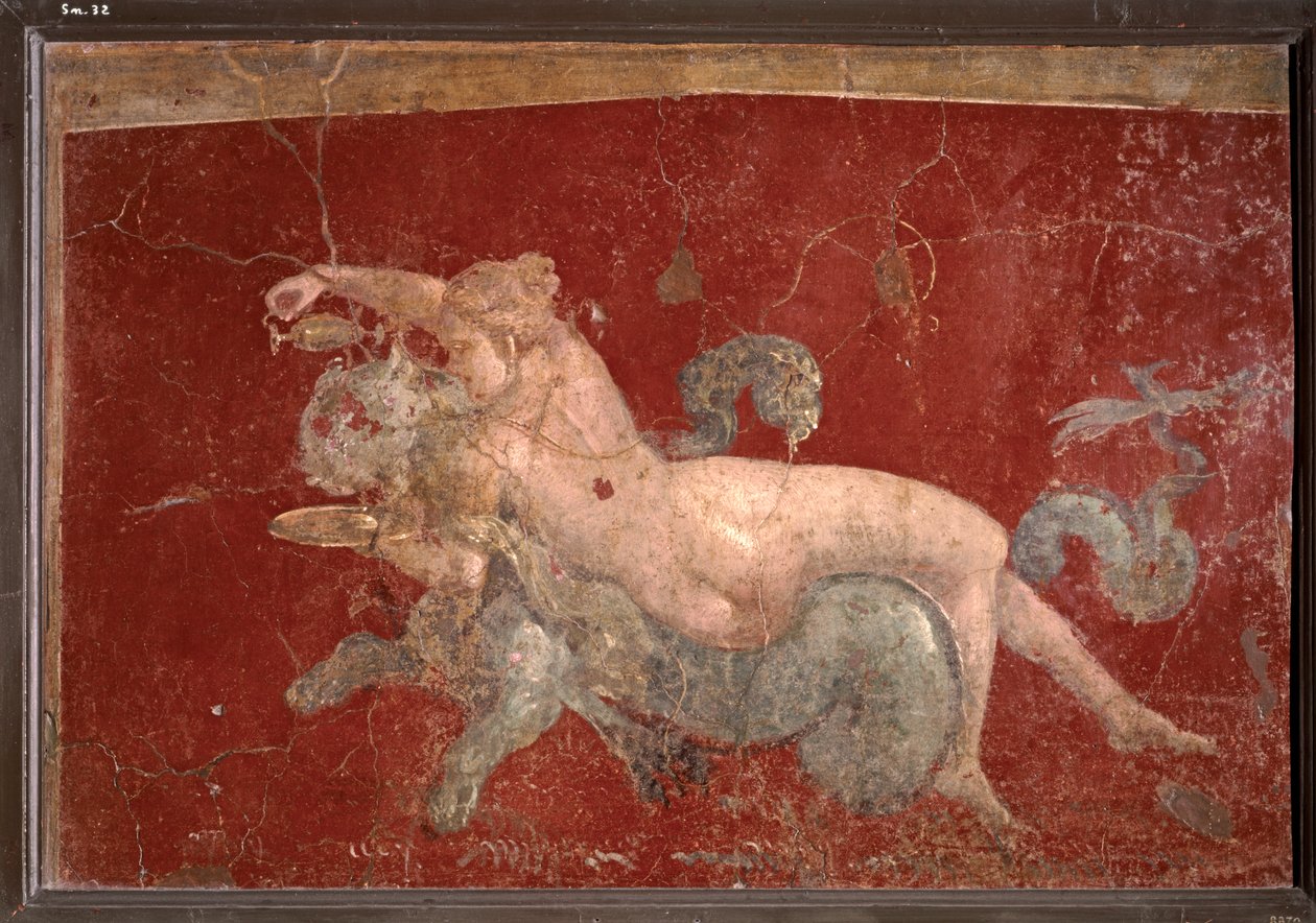 ROMEINSE KUNST: Nereïde op een zeepanter aan wie ze een drankje in een lage beker overhandigt (fresco) door Roman Roman