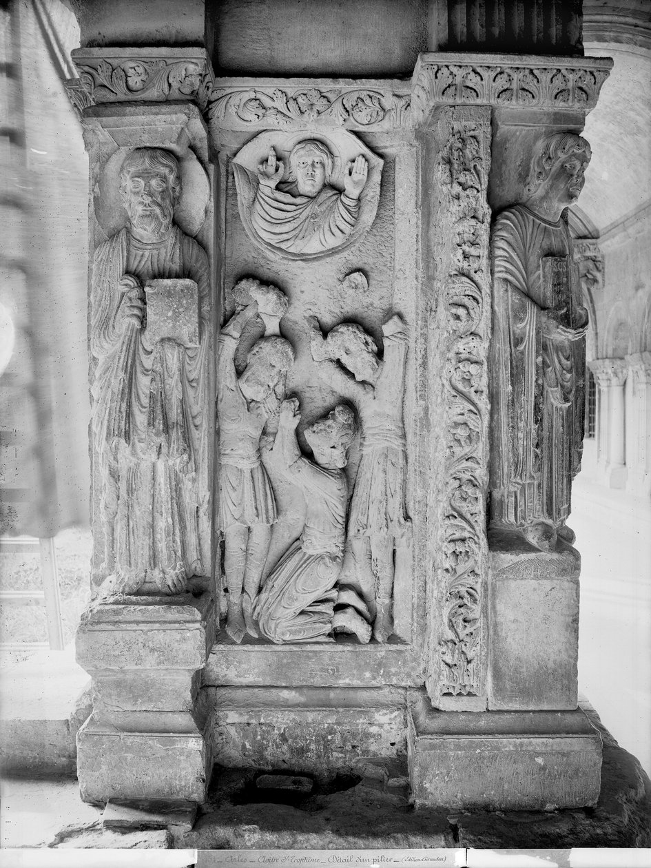 De steniging van St. Stefanus, van een pilaar in het klooster door Romanesque