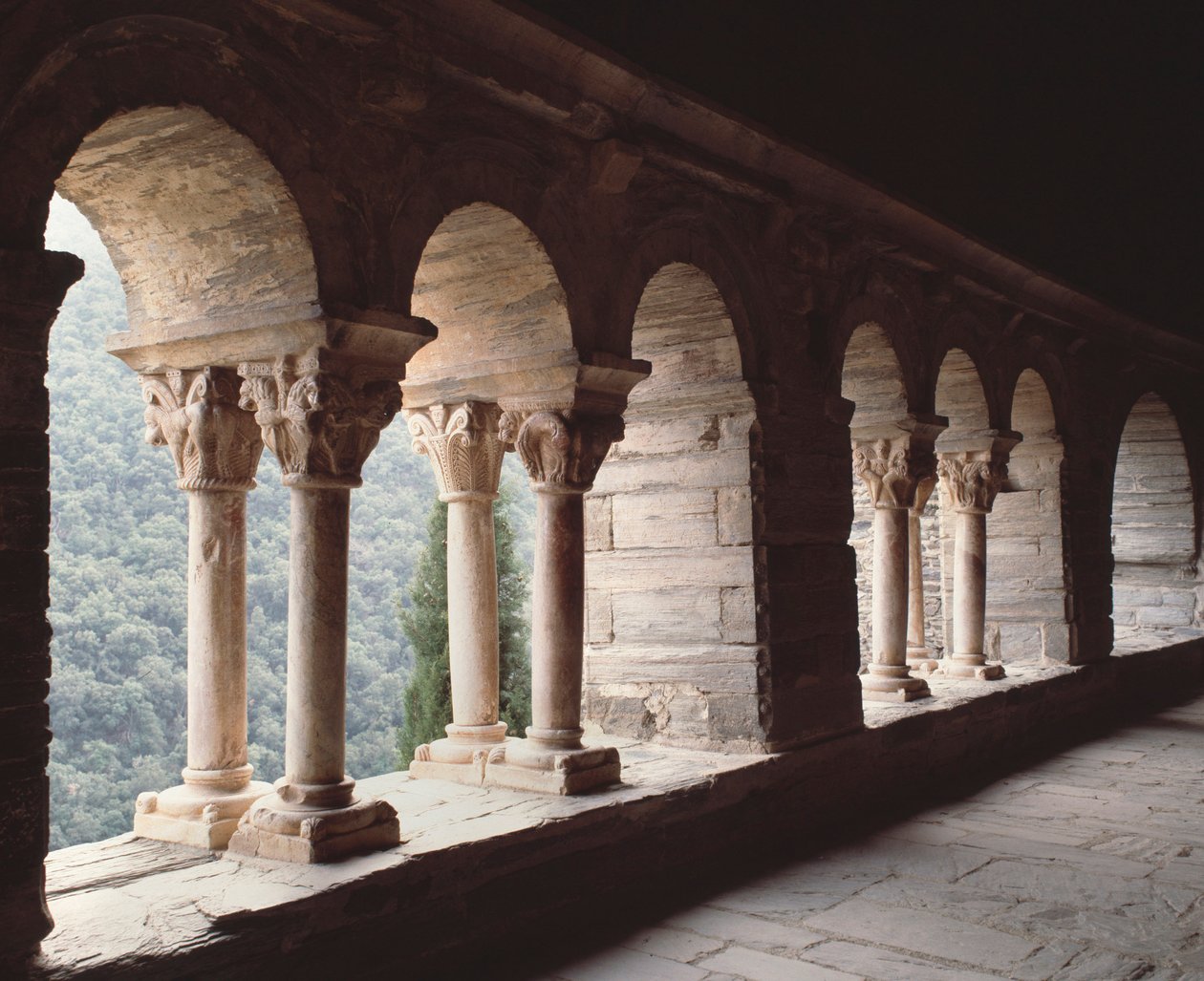 Overzicht van het prioraat door Romanesque