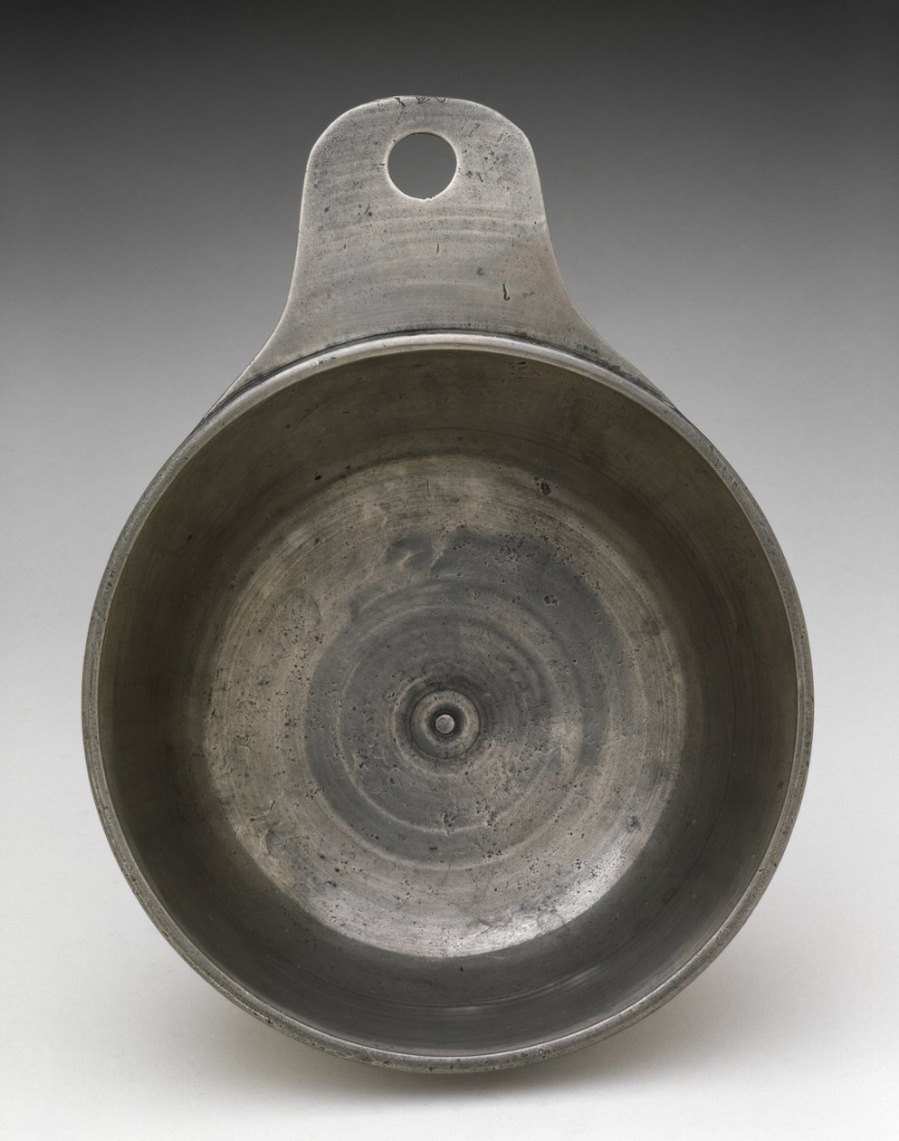 Porringer door Samuel (attr.to) Pennock