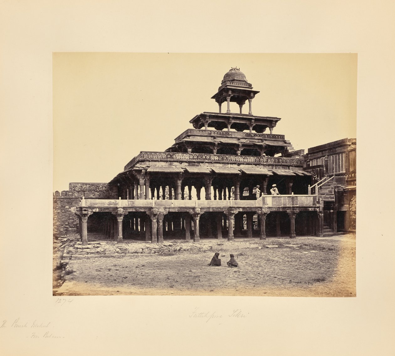 Fatehpur Sikri; de Panch Mahal (vijf paleizen) door Samuel Bourne