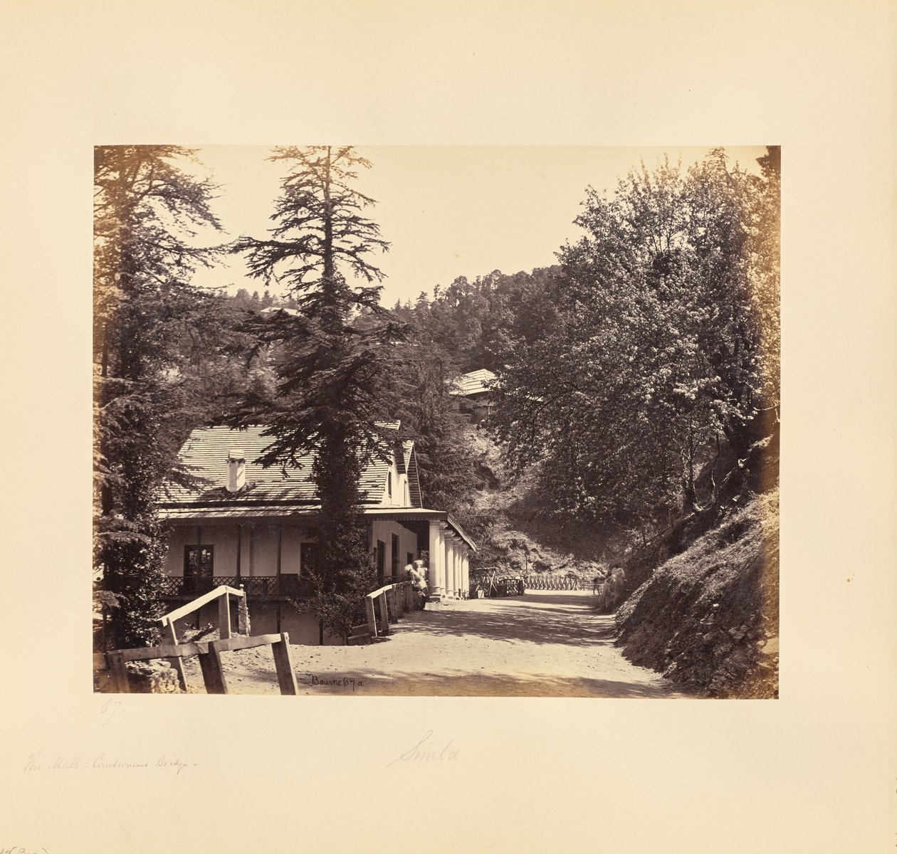 Simla; The Mall, Combermere Ridge door Samuel Bourne