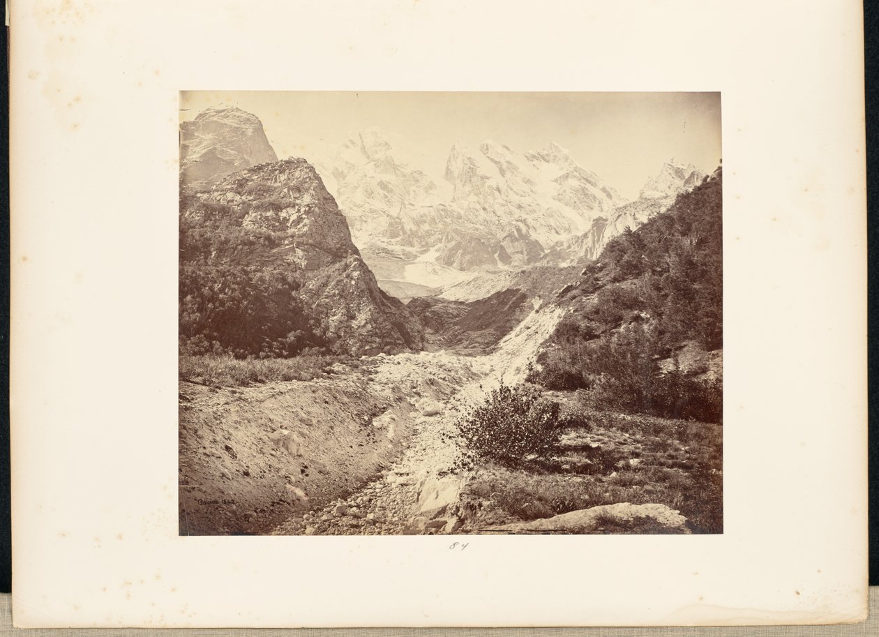 Besneeuwde toppen nabij de Gangotri-gletsjer door Samuel Bourne