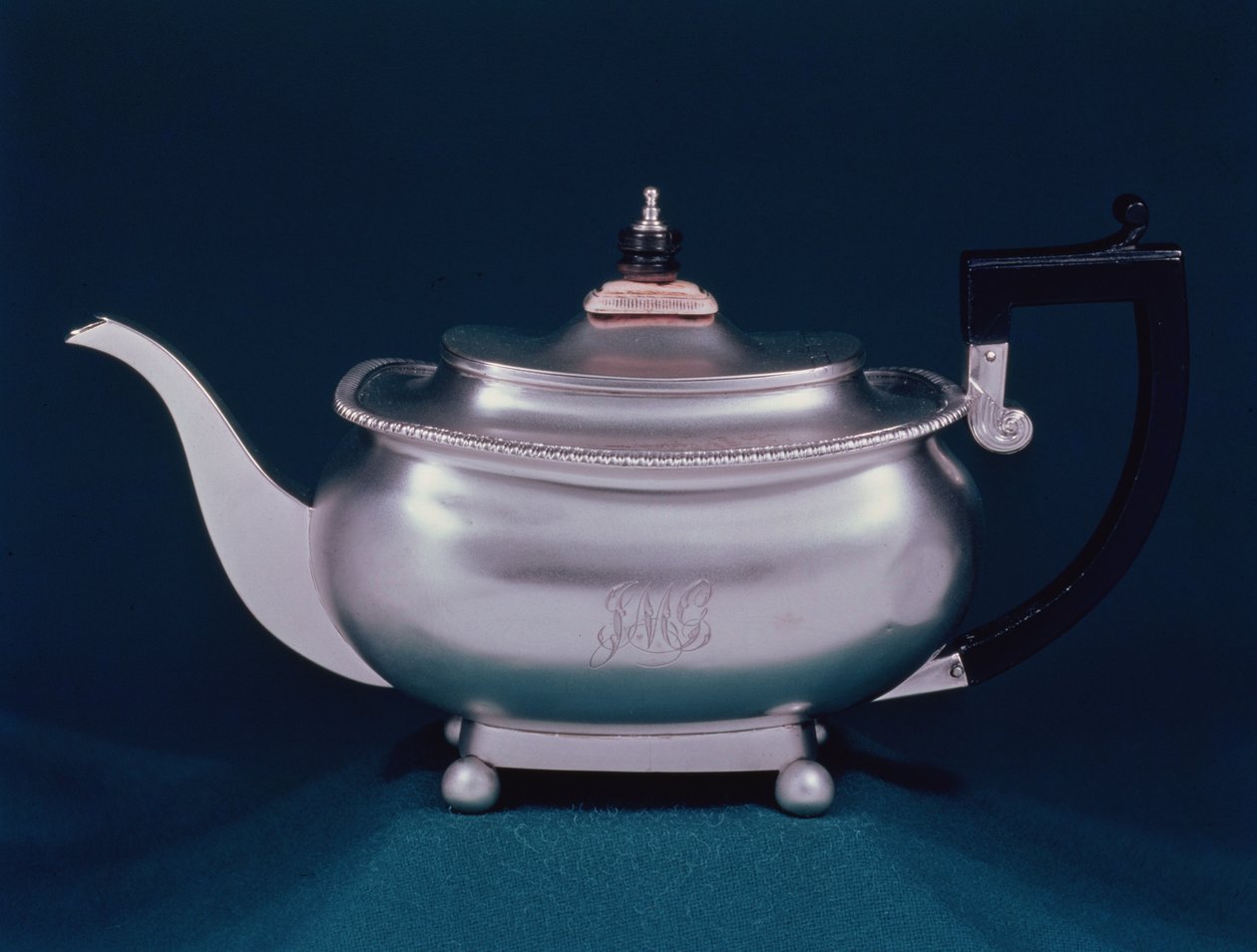 Regency theepot, 1812-13 door Samuel Hennell