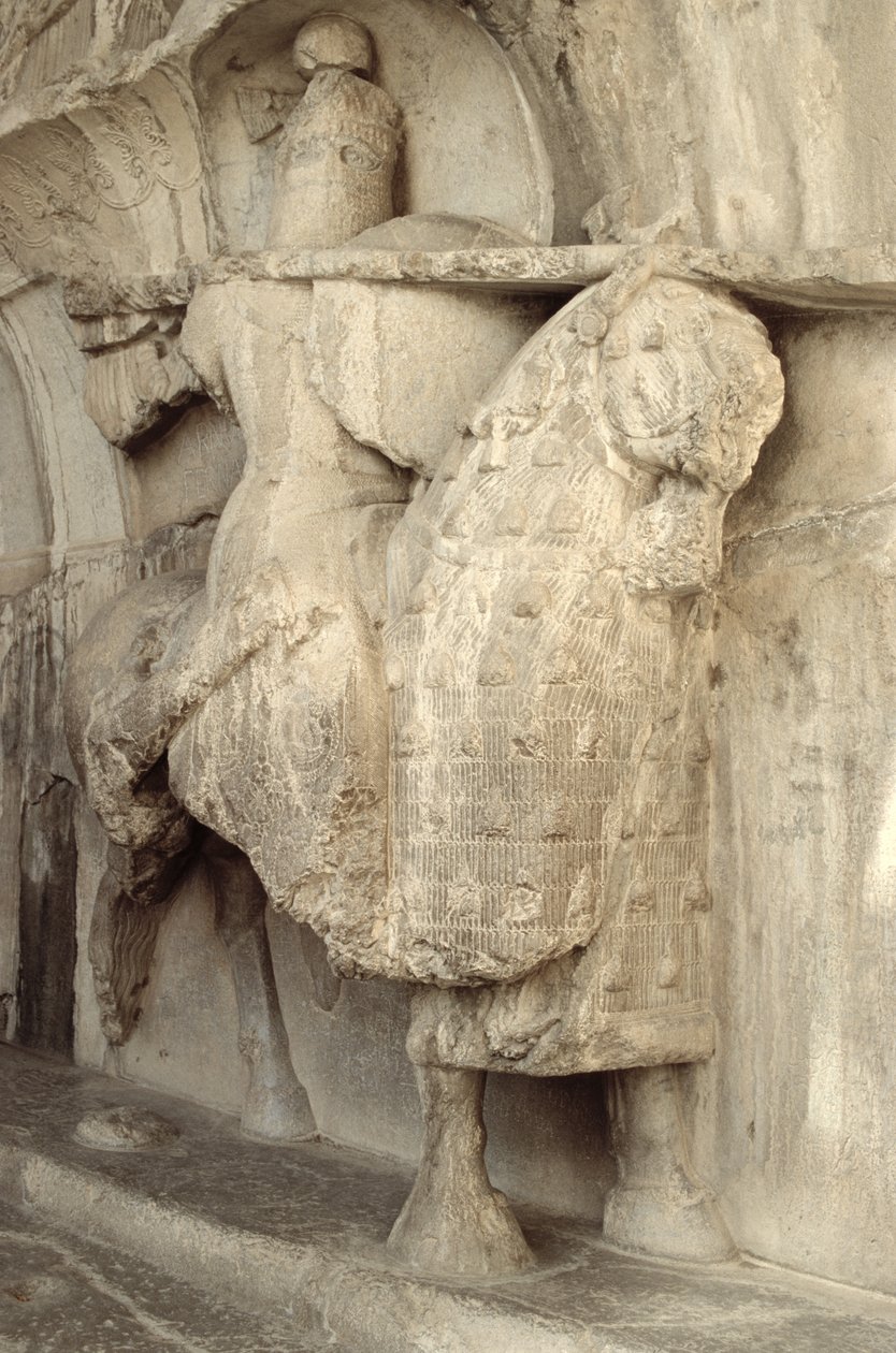 Gravure van Khosrow Parviz op zijn paard Shabdiz met de uitrusting van een zwaarbewapende ridder door Sasanian School