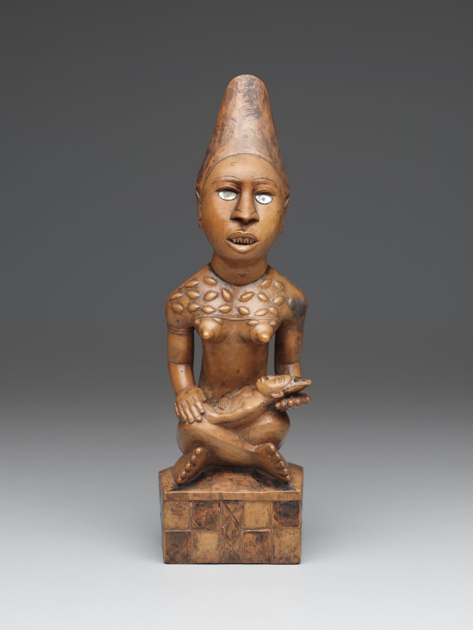 Zittende vrouwelijke figuur met kind (pfemba) Yombe Groep, Kongo Volkeren door School African