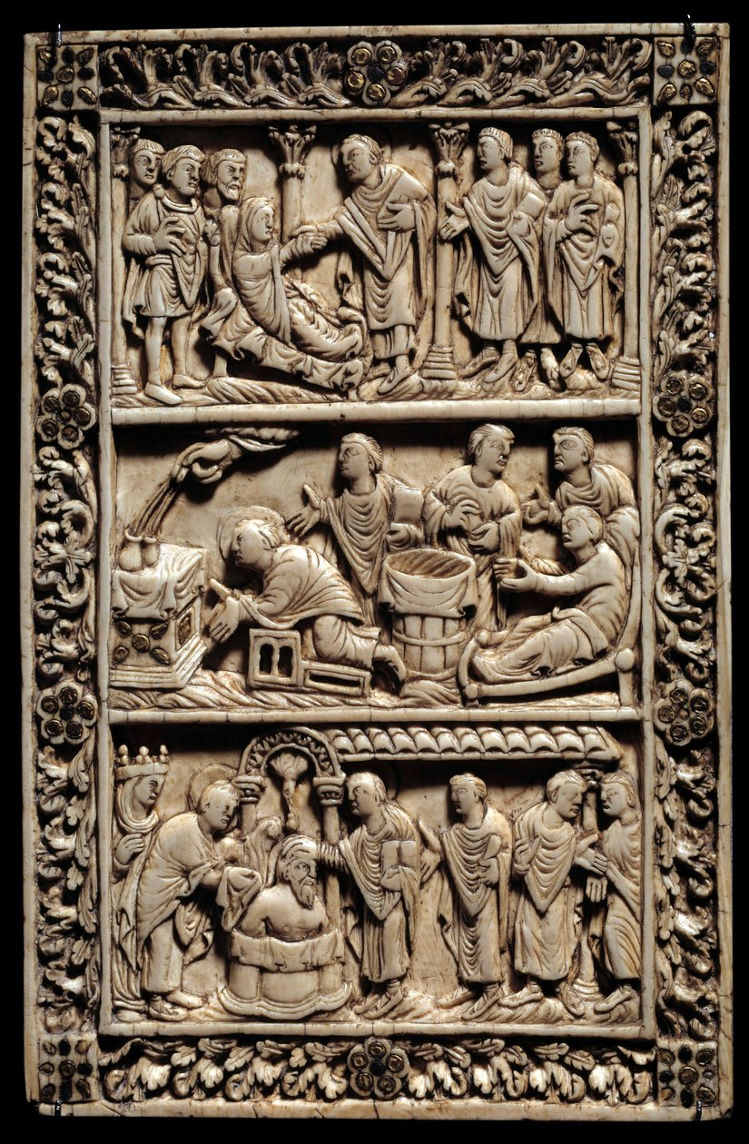 Karolingische kunst: wonder van de Heilige Ampul, ivoren diptiek die bovenaan de opstanding van een jong meisje voorstelt, in het midden een zieke doop, onderaan de doop van Clovis I (466-511) in aanwezigheid van koningin Clothilde op 25/12/498. 9e eeuw. A door School Carolingian