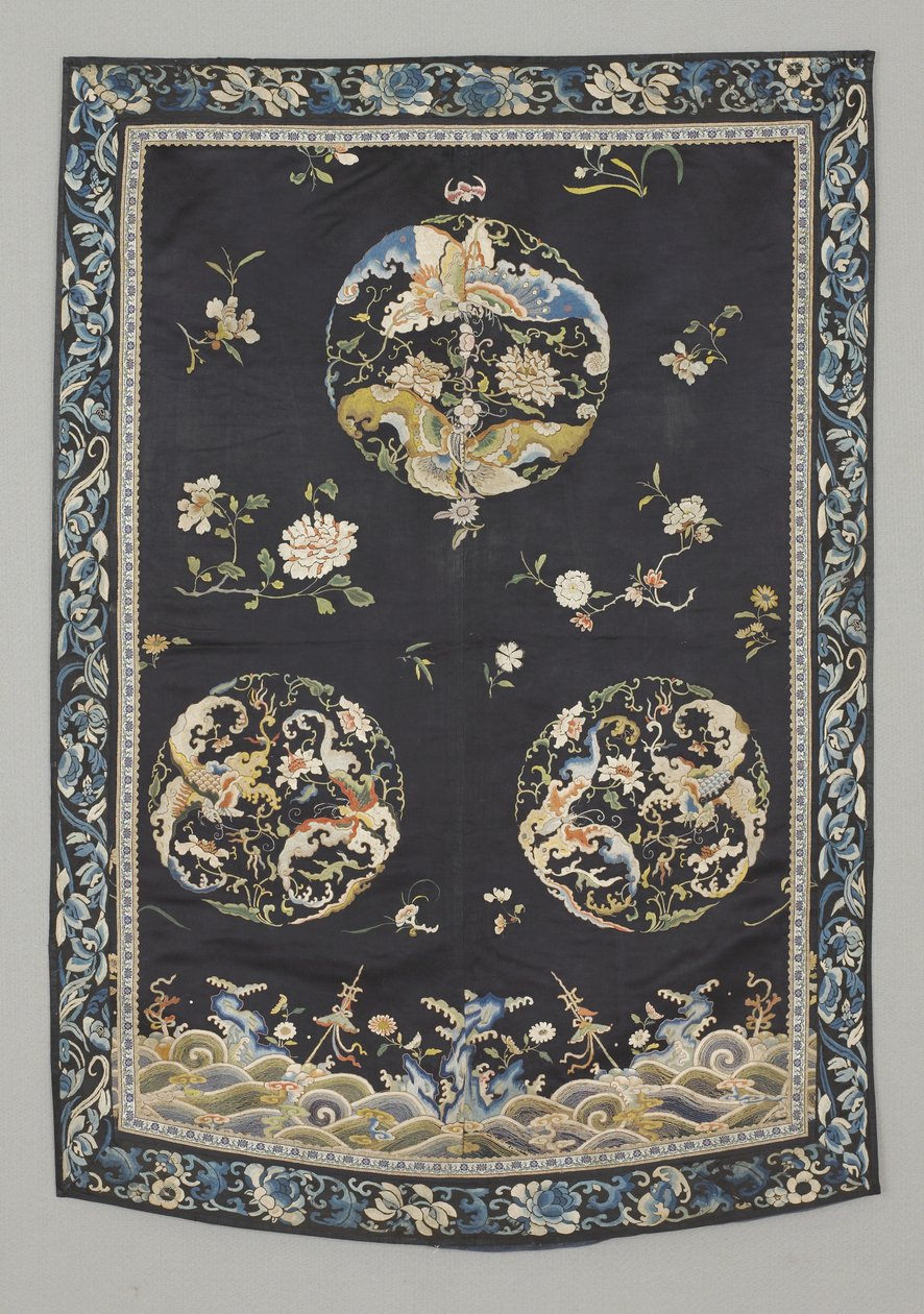 Wandkleed, ca. 1750-1800 (Zijde met borduurwerk (satijnsteek), natuurlijke en synthetische kleurstoffen) door School Chinese