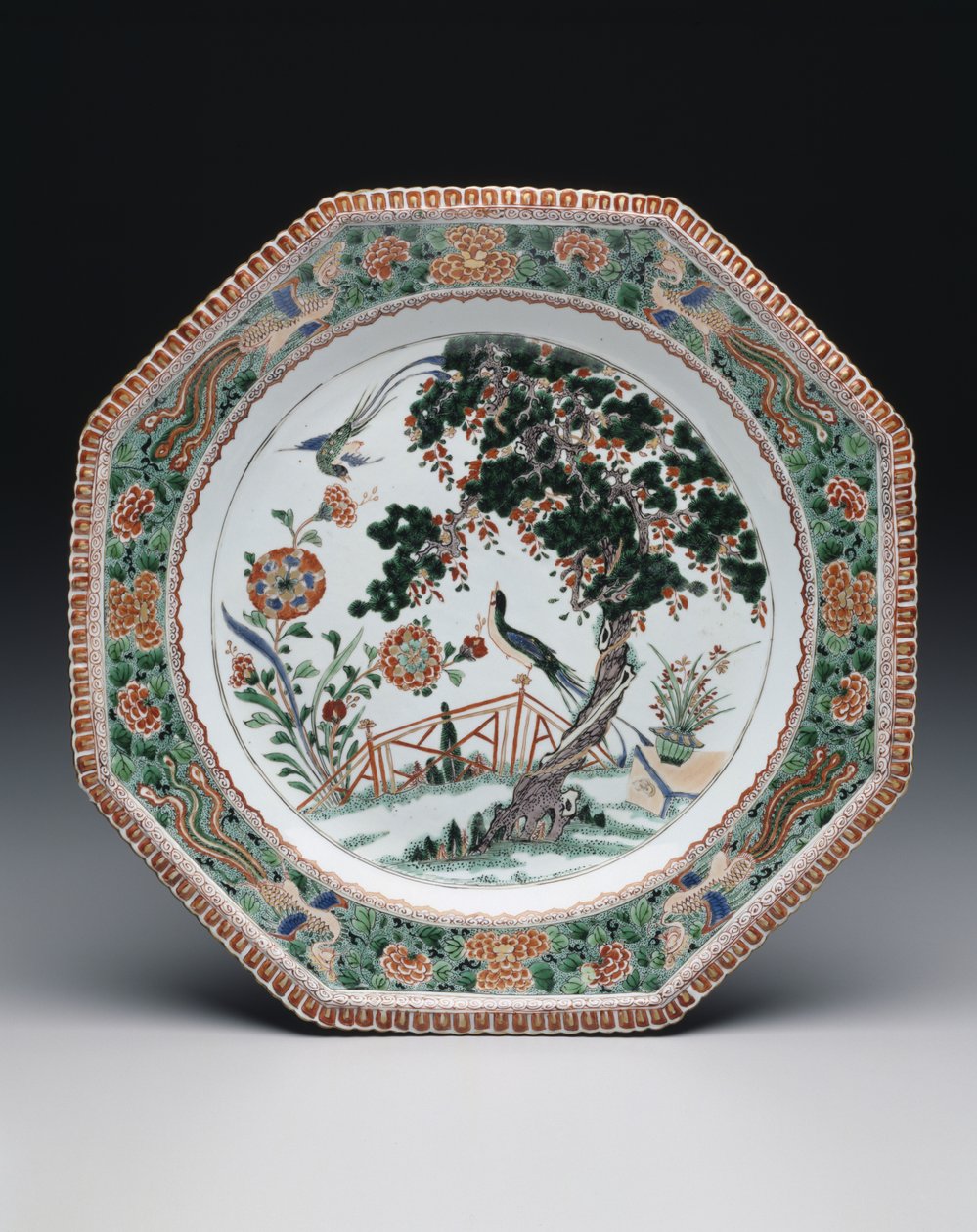 Bord, ca. 1725-30 door School Chinese