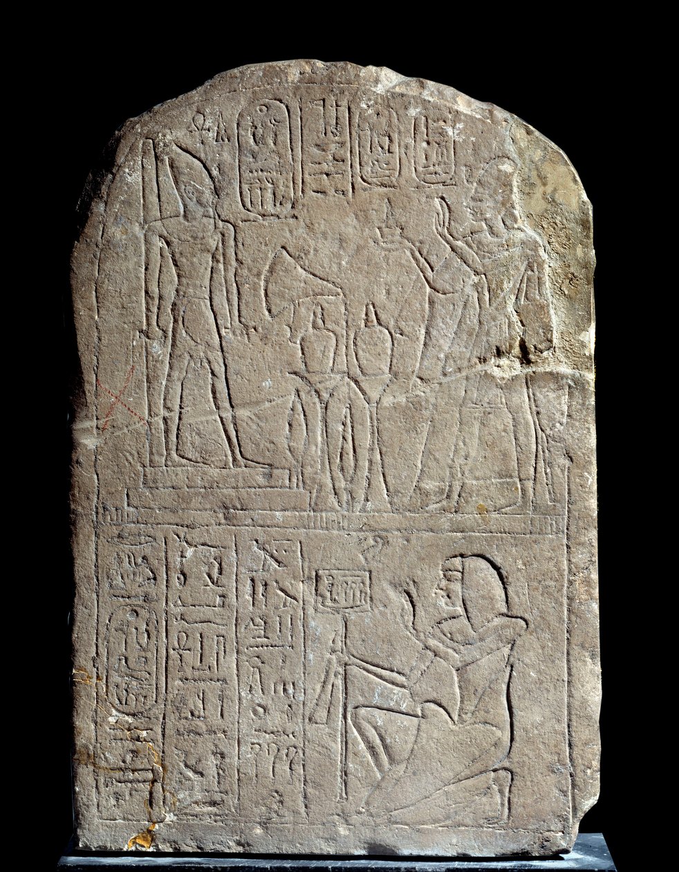 Egyptische oudheid: kalkstenen stèle in de naam van koning Anya