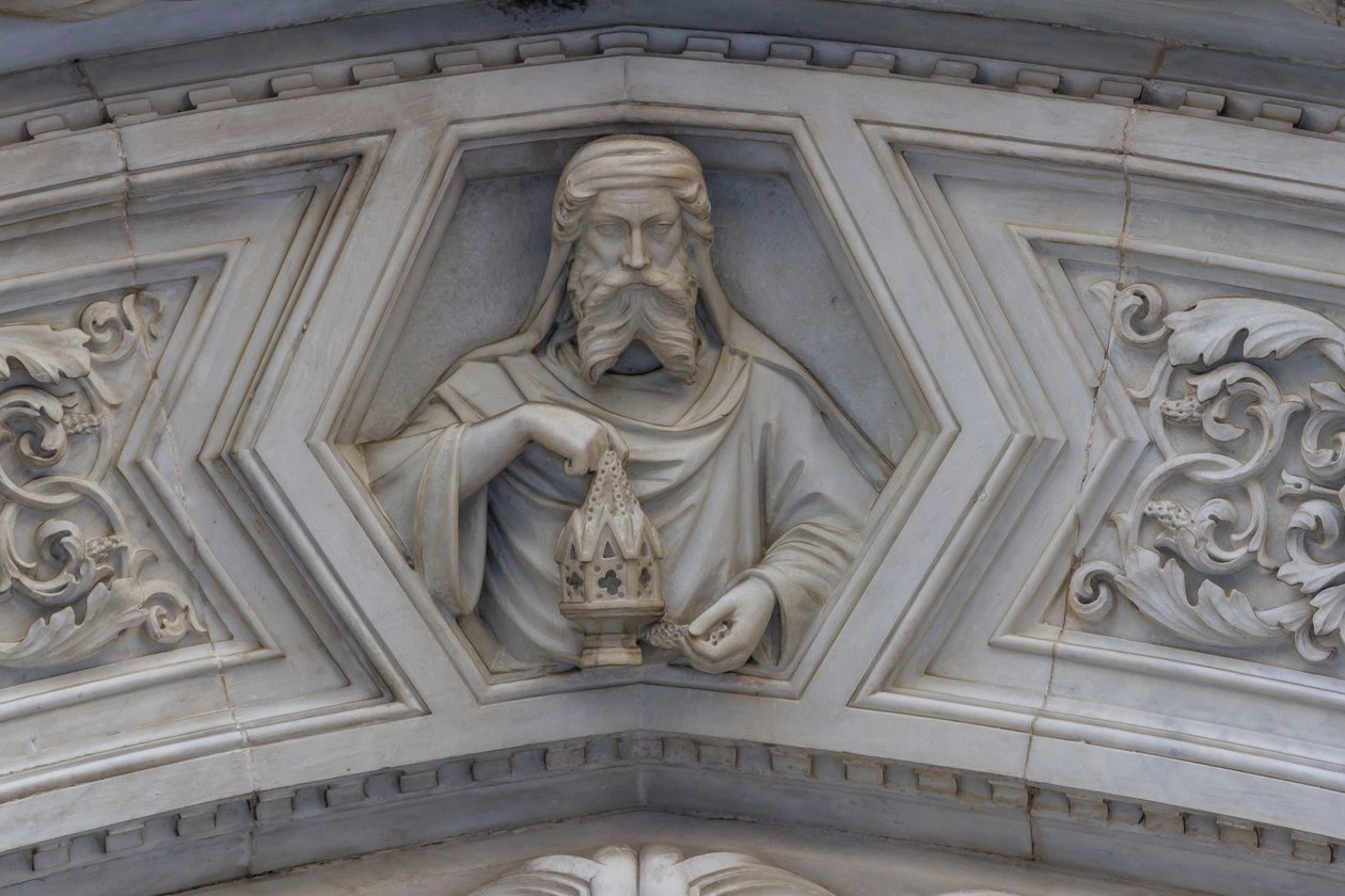 Christus (detail) van reliëf rond zijportaal, kathedraal van Santa Maria del Fiore, Florence (UNESCO Werelderfgoedlijst) door School Florentine